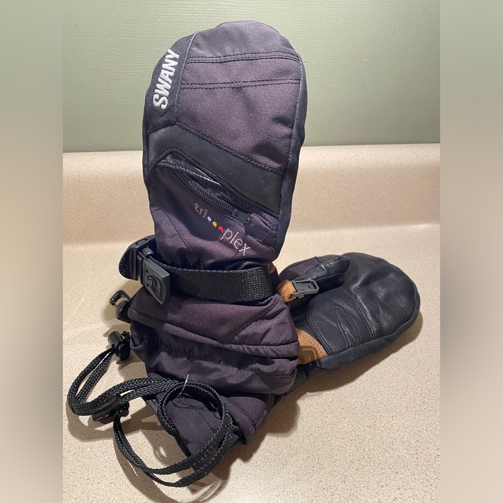 Swany tri-plex Mittens | Kids Size M 7/8 | Black